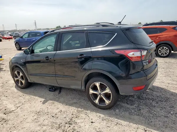 1FMCU0HD8JUA82753 2018 FORD ESCAPE - Image 2