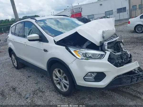 1FMCU0HD8JUA93994 2018 FORD ESCAPE - Image 1