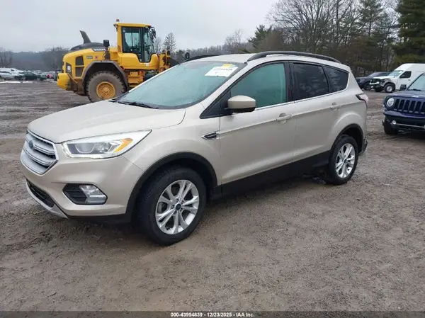 1FMCU0HD8JUB07179 2018 FORD ESCAPE - Image 2