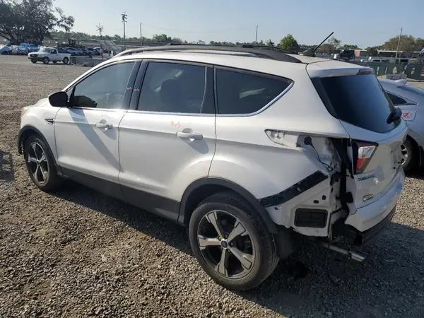 1FMCU0HD8JUB20501 2018 FORD ESCAPE - Image 2