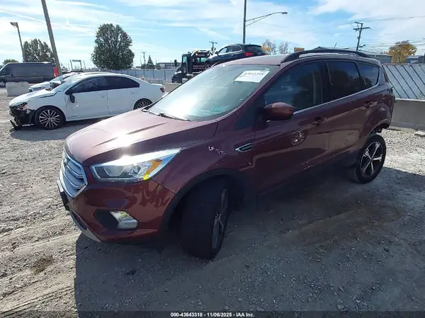 1FMCU0HD8JUB21471 2018 FORD ESCAPE - Image 2