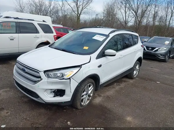 1FMCU0HD8JUC20551 2018 FORD ESCAPE - Image 2