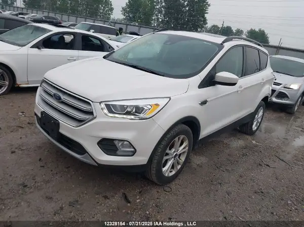 1FMCU0HD8JUC42503 2018 FORD ESCAPE - Image 2