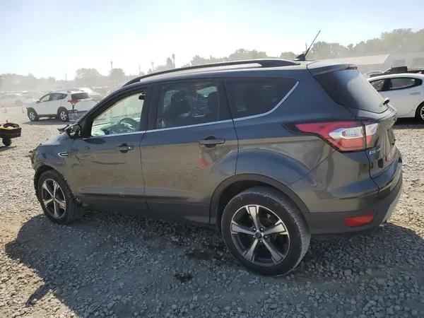 1FMCU0HD8JUC46373 2018 FORD ESCAPE - Image 2