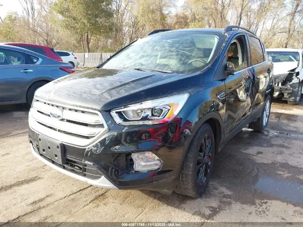 1FMCU0HD8JUC47331 2018 FORD ESCAPE - Image 2