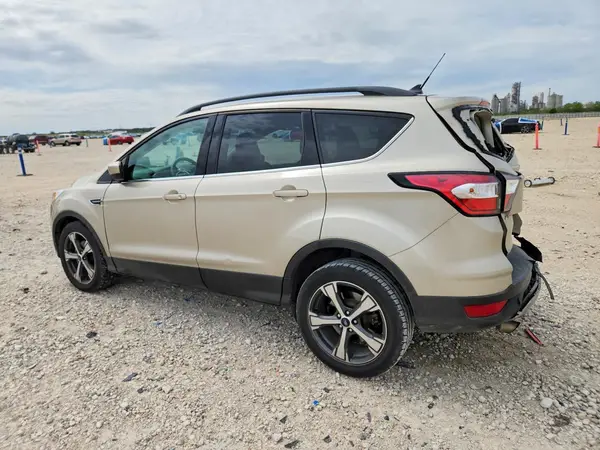 1FMCU0HD8JUC48043 2018 FORD ESCAPE - Image 2