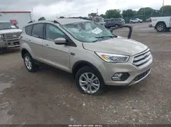 1FMCU0HD8JUC59639 2018 FORD ESCAPE