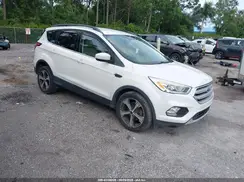 1FMCU0HD8JUC67353 2018 FORD ESCAPE