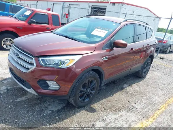 1FMCU0HD8JUC68485 2018 FORD ESCAPE - Image 2