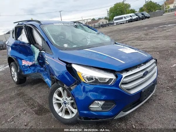 1FMCU0HD8JUC79289 2018 FORD ESCAPE - Image 1