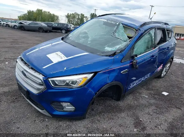 1FMCU0HD8JUC79289 2018 FORD ESCAPE - Image 2