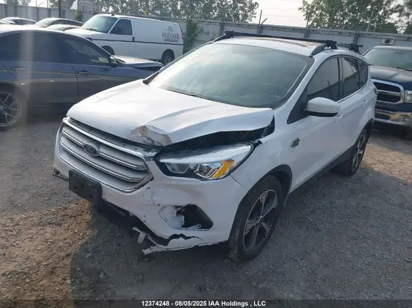 1FMCU0HD8JUD32525 2018 FORD ESCAPE - Image 2