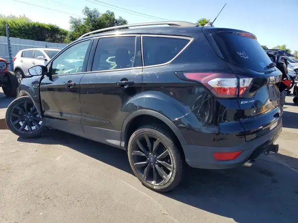 1FMCU0HD8JUD37790 2018 FORD ESCAPE - Image 2