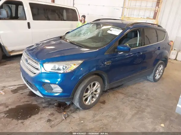 1FMCU0HD8KUA40388 2019 FORD ESCAPE - Image 2