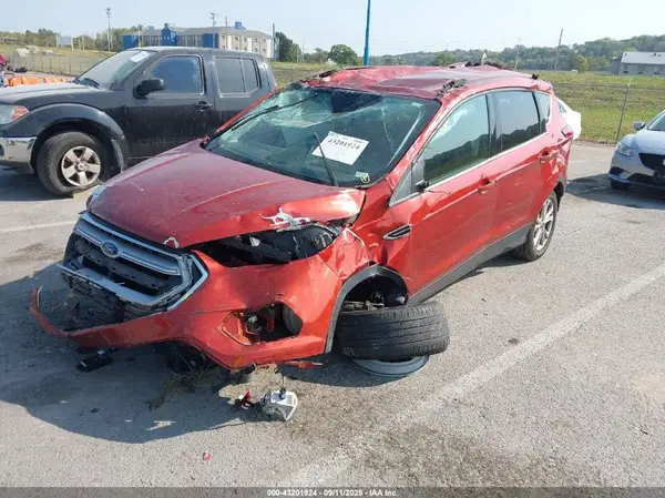 1FMCU0HD8KUA79434 2019 FORD ESCAPE - Image 2