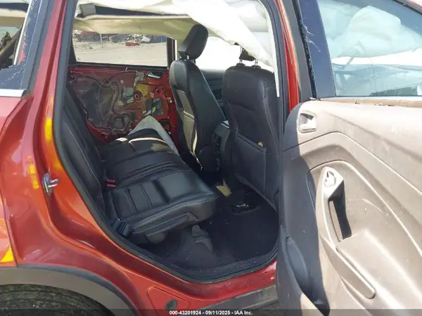 1FMCU0HD8KUA79434 2019 FORD ESCAPE - Image 8