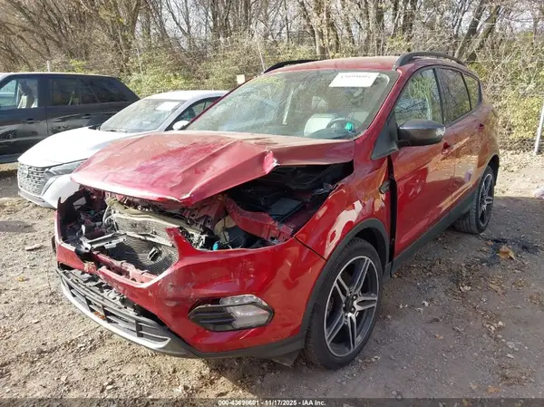 1FMCU0HD8KUA96170 2019 FORD ESCAPE - Image 2