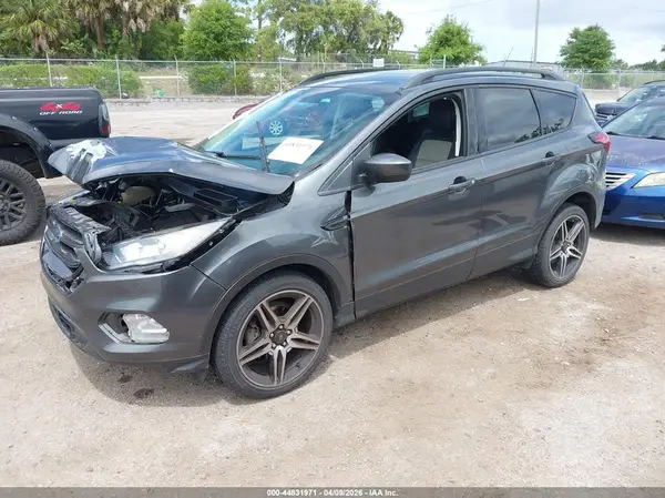 1FMCU0HD8KUB21052 2019 FORD ESCAPE - Image 2