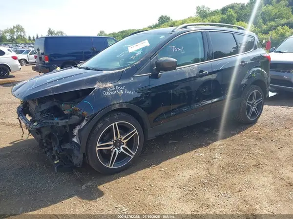 1FMCU0HD8KUB96835 2019 FORD ESCAPE - Image 2