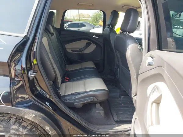 1FMCU0HD8KUB96835 2019 FORD ESCAPE - Image 8