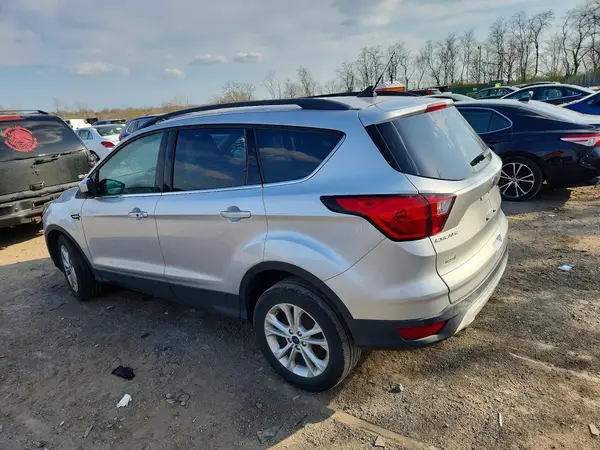 1FMCU0HD8KUC57231 2019 FORD ESCAPE - Image 2