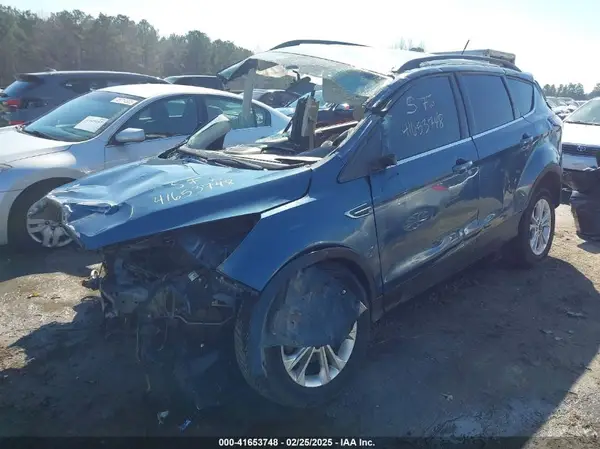 1FMCU0HD9JUA21458 2018 FORD ESCAPE - Image 2