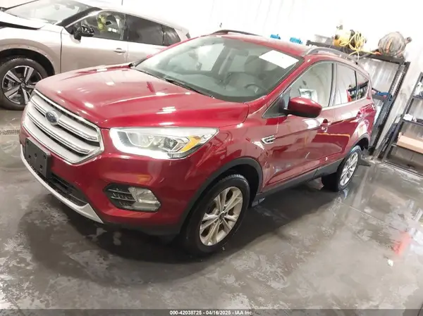 1FMCU0HD9JUA61961 2018 FORD ESCAPE - Image 2