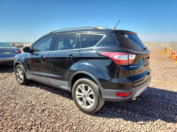 1FMCU0HD9JUB16764 2018 FORD ESCAPE - Image 2