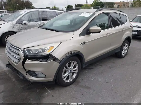 1FMCU0HD9JUC48746 2018 FORD ESCAPE - Image 2