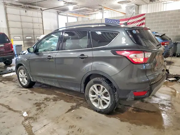 1FMCU0HD9JUC76174 2018 FORD ESCAPE - Image 2