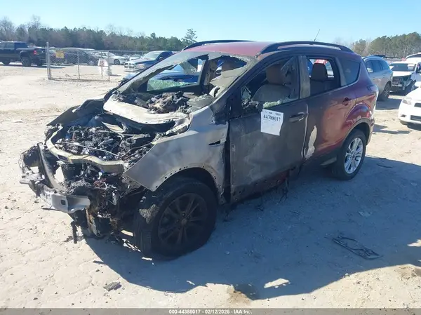 1FMCU0HD9JUD40911 2018 FORD ESCAPE - Image 2