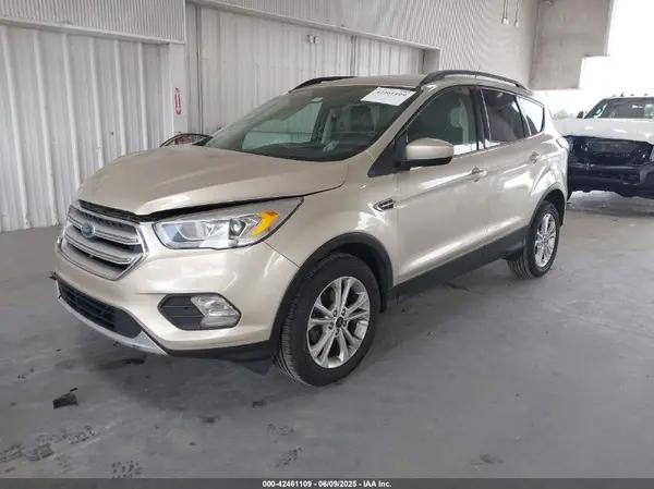 1FMCU0HD9JUD49141 2018 FORD ESCAPE - Image 2