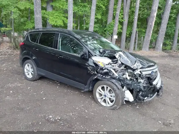 1FMCU0HD9KUA33627 2019 FORD ESCAPE - Image 1