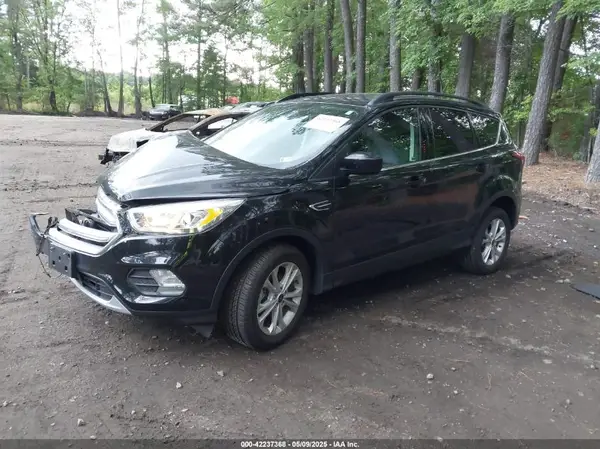 1FMCU0HD9KUA33627 2019 FORD ESCAPE - Image 2