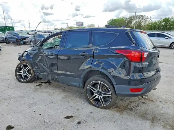 1FMCU0HD9KUA53747 2019 FORD ESCAPE - Image 2
