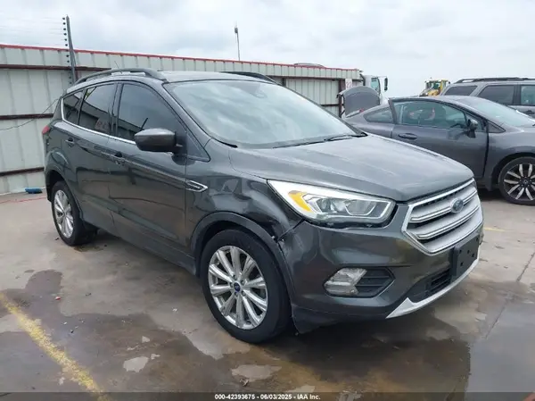 1FMCU0HD9KUB77842 2019 FORD ESCAPE - Image 1