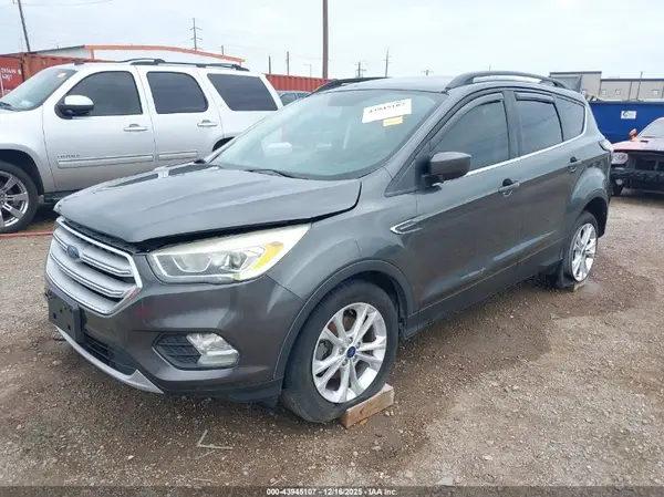 1FMCU0HDXJUA54694 2018 FORD ESCAPE - Image 2