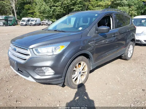 1FMCU0HDXJUA60267 2018 FORD ESCAPE - Image 2