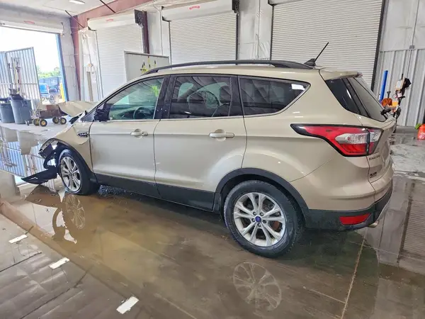 1FMCU0HDXJUA82687 2018 FORD ESCAPE - Image 2