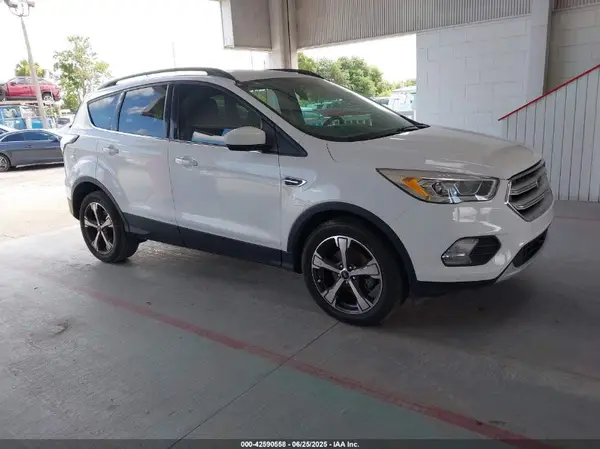 1FMCU0HDXJUB97175 2018 FORD ESCAPE - Image 1