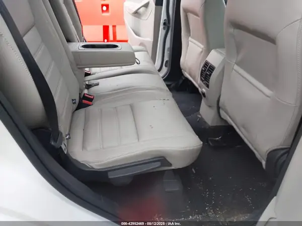 1FMCU0HDXKUA18344 2019 FORD ESCAPE - Image 8