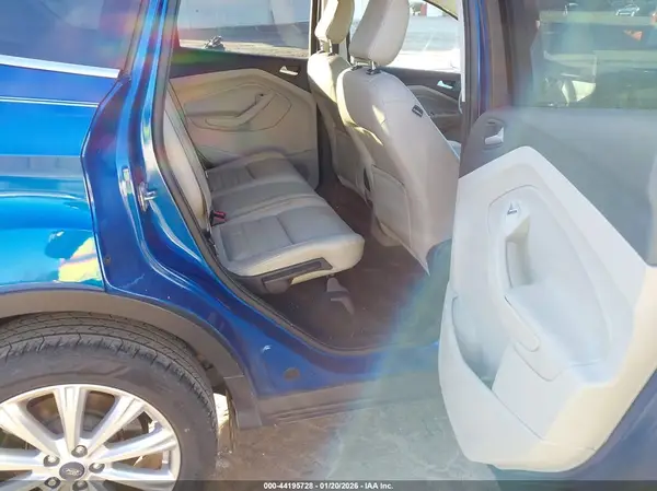 1FMCU0HDXKUA30302 2019 FORD ESCAPE - Image 8