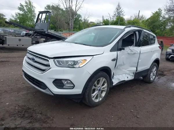 1FMCU0HDXKUA77863 2019 FORD ESCAPE - Image 2