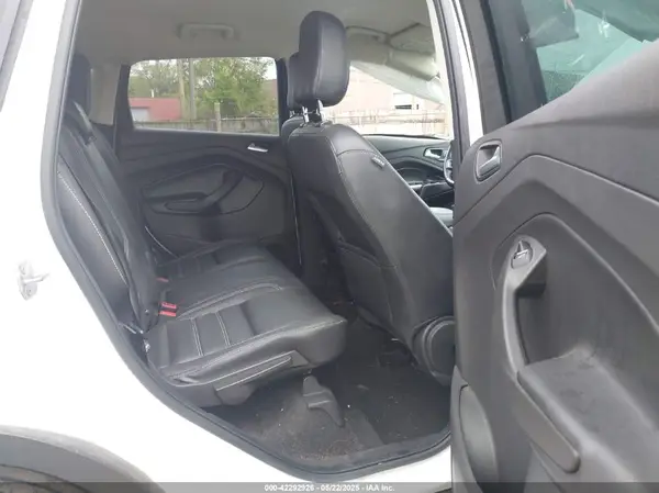 1FMCU0HDXKUA77863 2019 FORD ESCAPE - Image 8