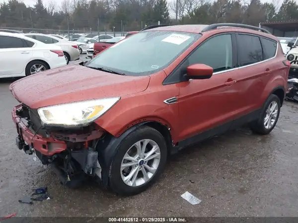 1FMCU0HDXKUB21070 2019 FORD ESCAPE - Image 2