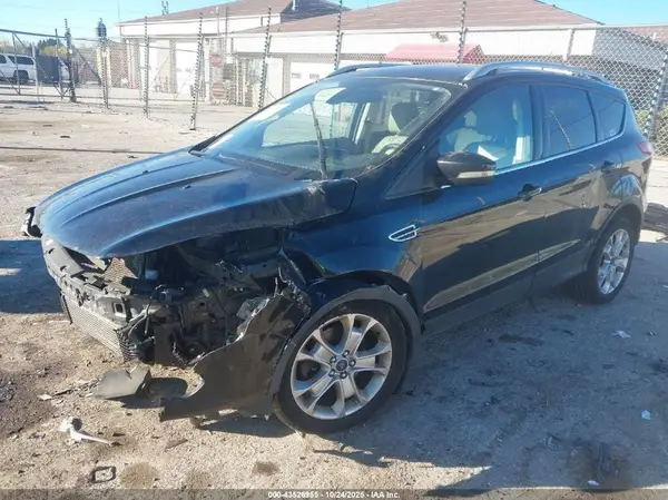 1FMCU0J90GUA15059 2016 FORD ESCAPE - Image 2