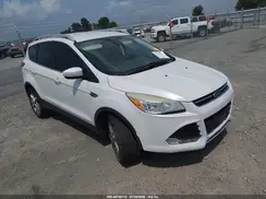 1FMCU0J90GUA38759 2016 FORD ESCAPE