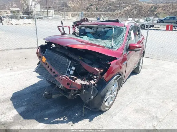 1FMCU0J90GUA84902 2016 FORD ESCAPE - Image 2