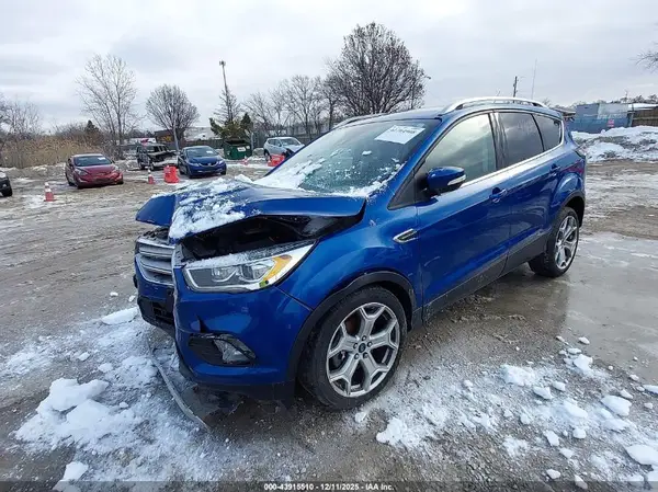 1FMCU0J90HUA36950 2017 FORD ESCAPE - Image 2