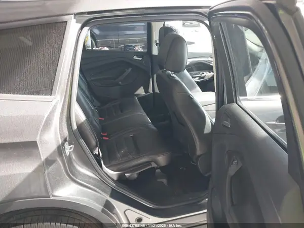 1FMCU0J90HUA47446 2017 FORD ESCAPE - Image 8